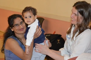 Mother and child at Fort McMurray evacuation site