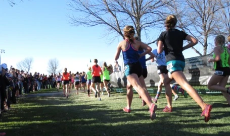 People running a marathon